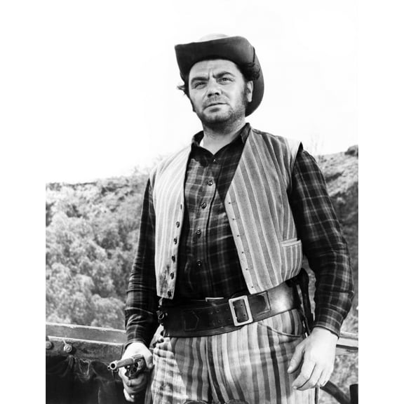 Vera Cruz Ernest Borgnine 1954 Photo Print (16 x 20)
