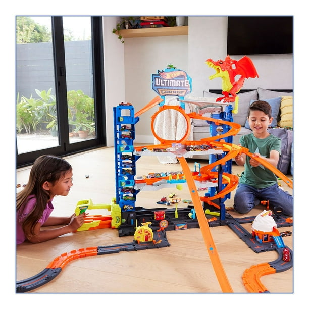 ミニカー Hot Wheels Ultimate Garage Amazon.com: Hot Wheels City Ultimate Garage Track Set with 2