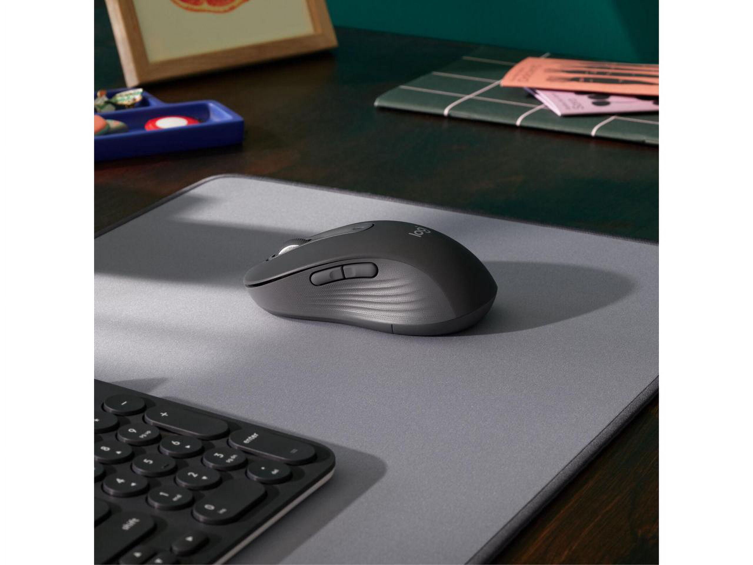 Logitech M650 Signature Wireless Mouse, Graphite, 5 Buttons Logitech M650 Signature Wireless Mouse, Graphite, 5 Buttons