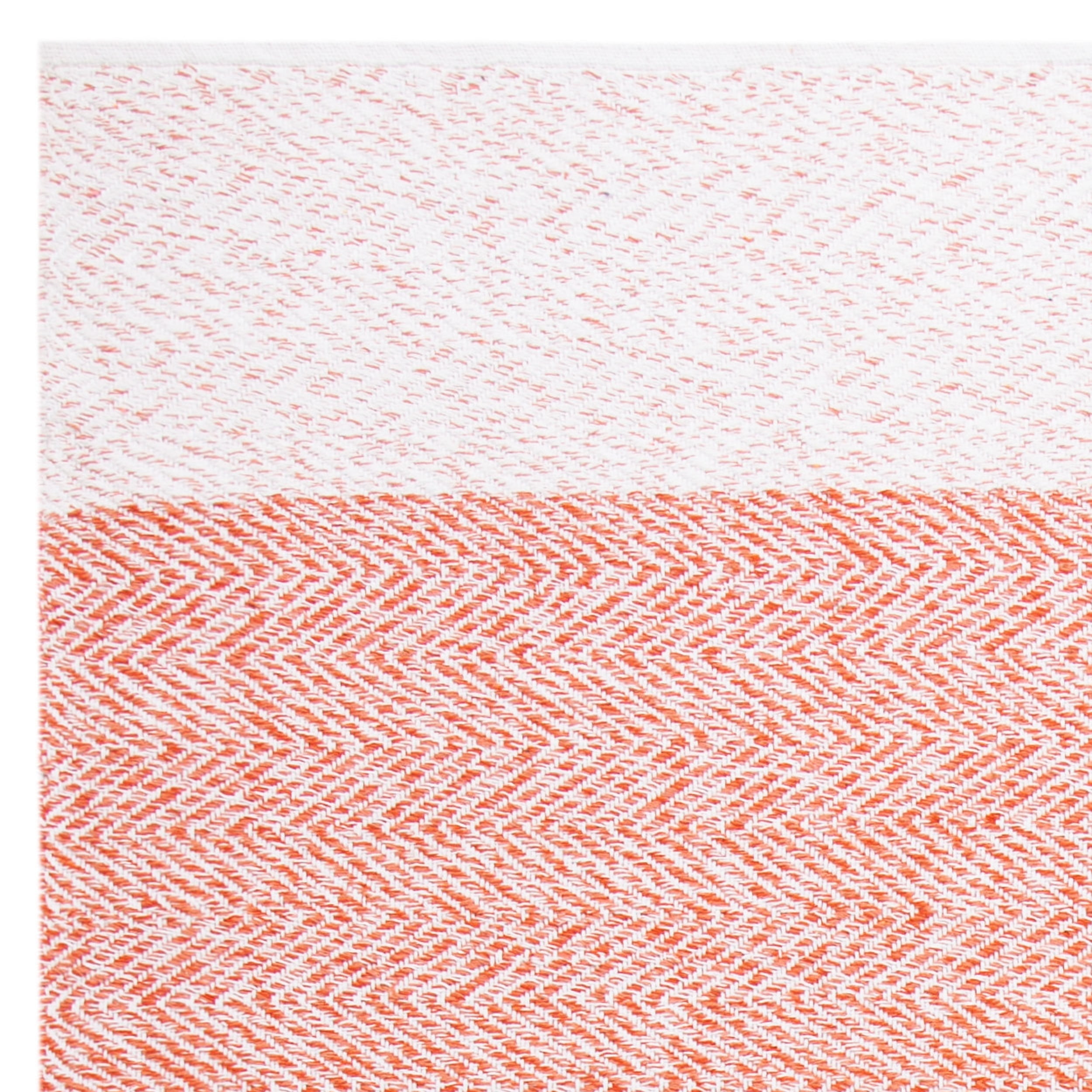 SAFAVIEH Nantucket Adria Geometric Chevron Area Rug, Ivory/Rust, 4' x 6'