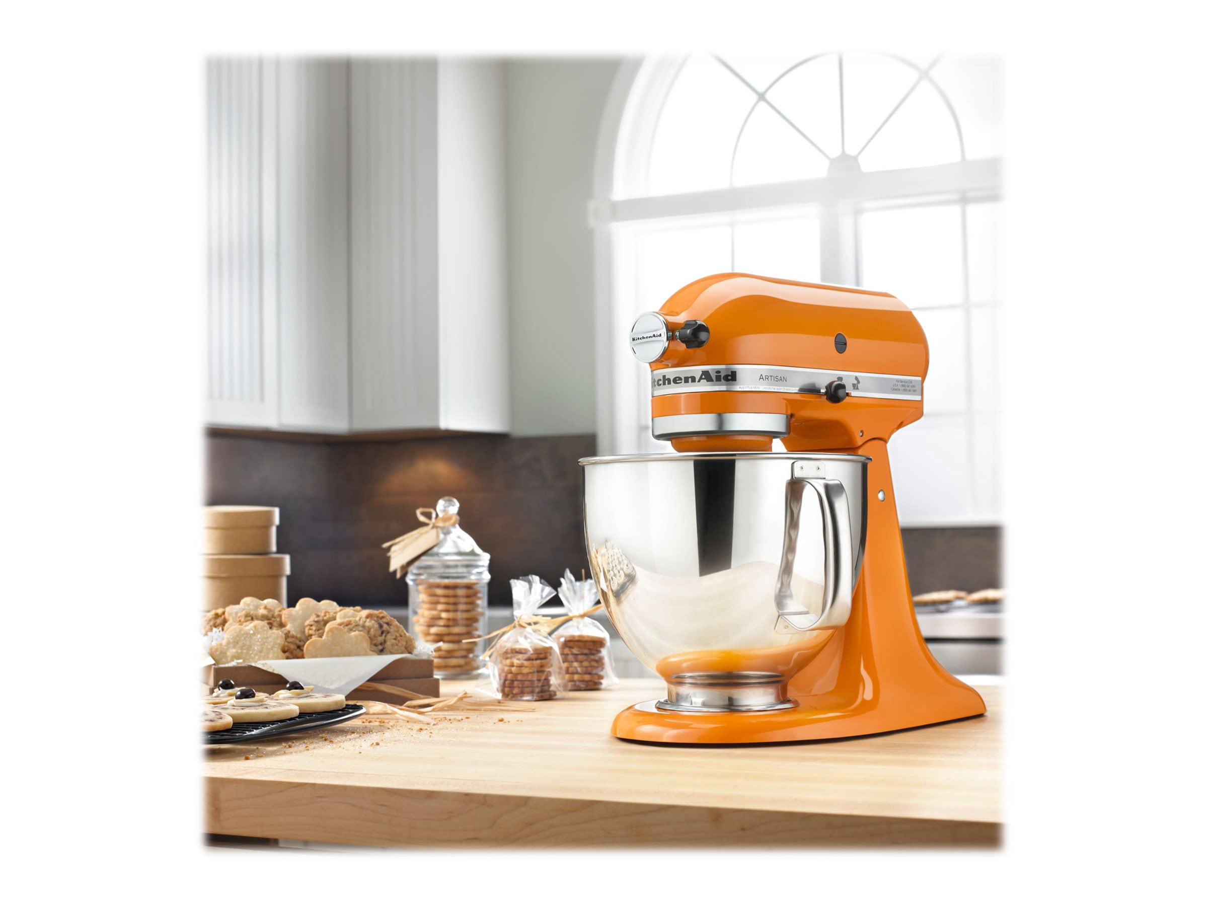 KitchenAid 5qt Artisan Mixer Set In Tangerine for Sale in Fountain