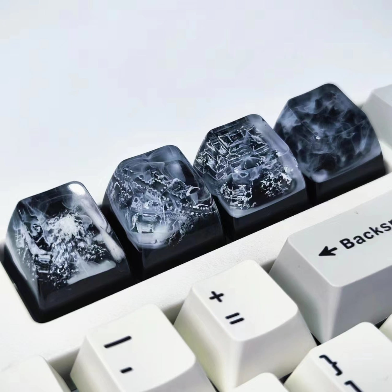 Artisan Resin Keycaps for Mechanical Keyboard,Ink Painting Style with Great Wall & Pavilion Design, Translucent Glow Keycaps