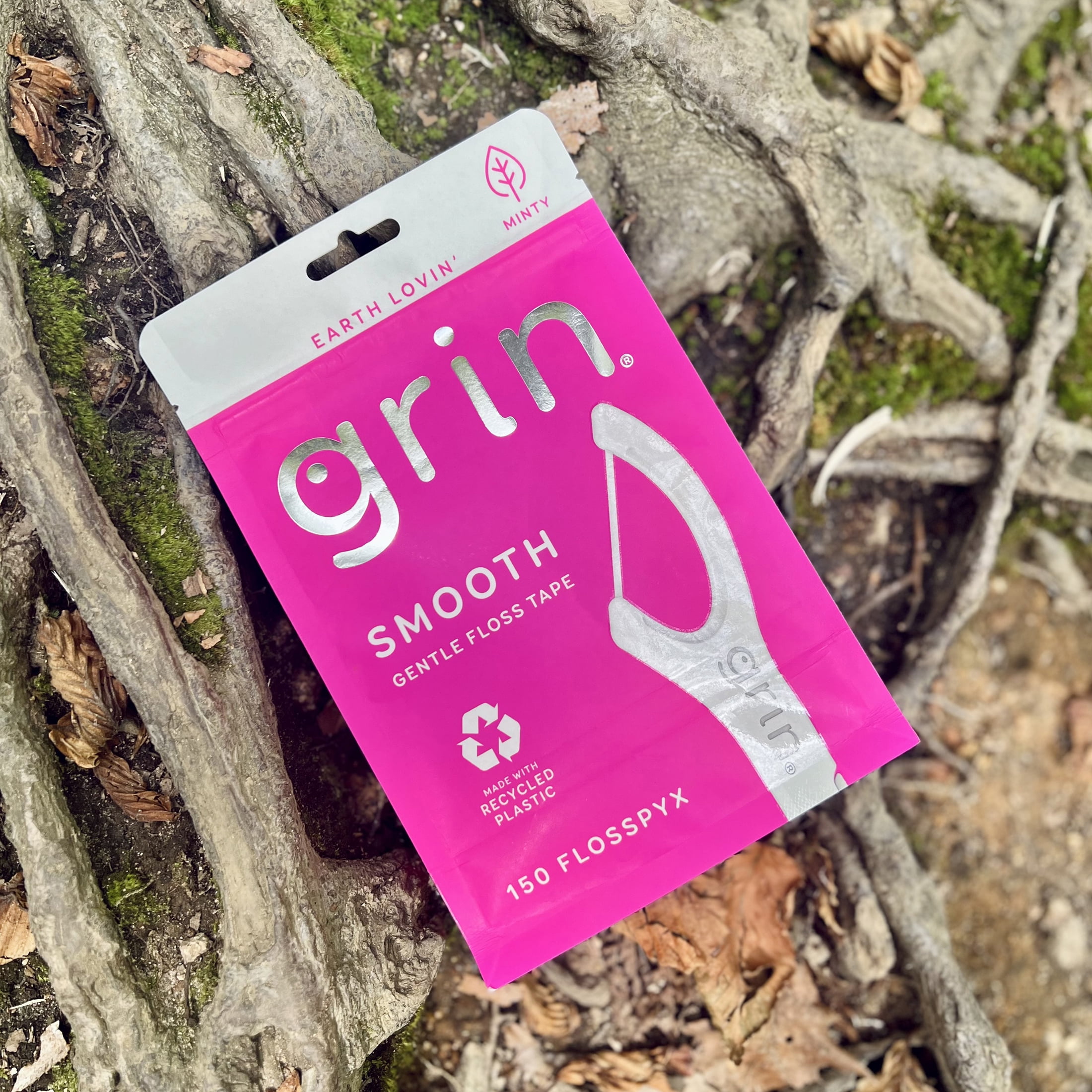 Grin Oral Care Smooth Flosspyx Dental Floss Picks Mint Flavor Recycled Plastic, 150 Count, White