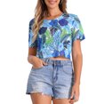 thumbnail image 1 of Top impreso con hojas Inspire Chic para mujer, cuello redondo, semi-translúcido, crop, color azul, 1 of 5