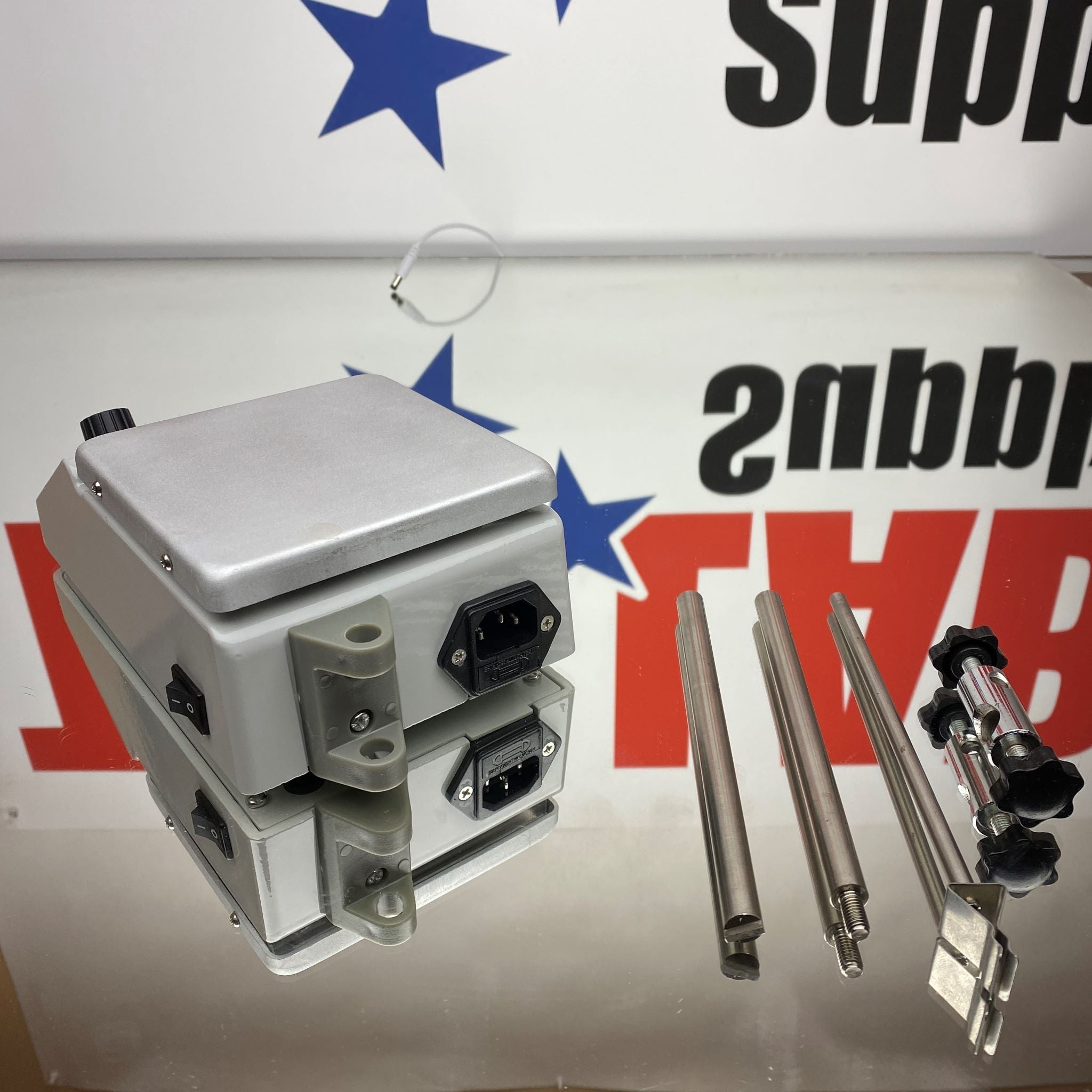 Magnetic Stirrer 100-1600 rpm Vertical Support Rod with Probe Holder