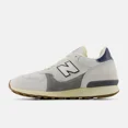 thumbnail image 2 of New Balance Unisex 475 Legacy Shoes in White and Slate Grey, 2 of 6