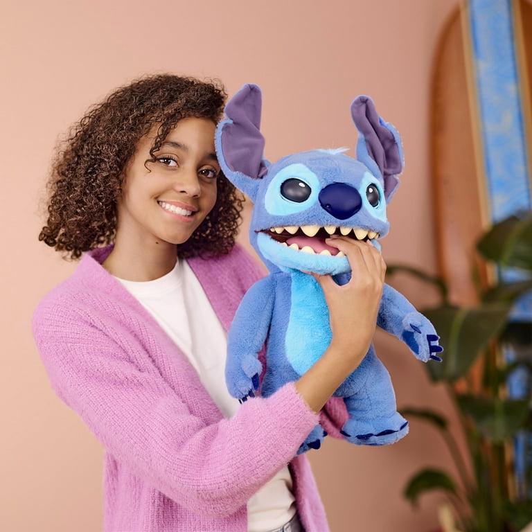 WOW! Stuff Disney Stitch Puppetronic by RealFX | Looks, Feels
