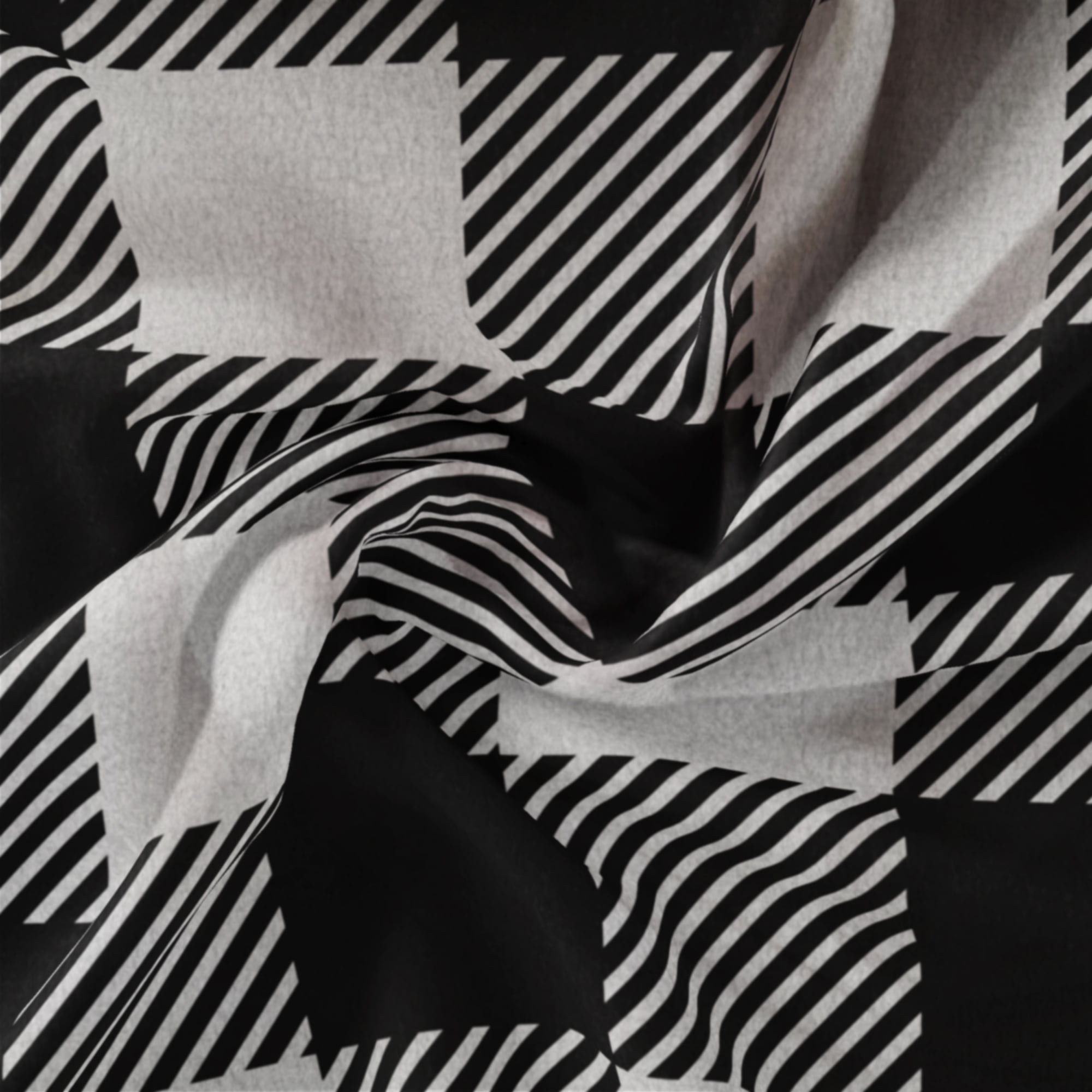 Mainstays 58" X 1.5 yard Lux Anti-pill Fleece Buffalo Plaid Fabric Precut, Black/White
