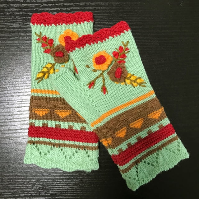 Women Warm Hand Hook Small Flower Handmade Woolen Gloves