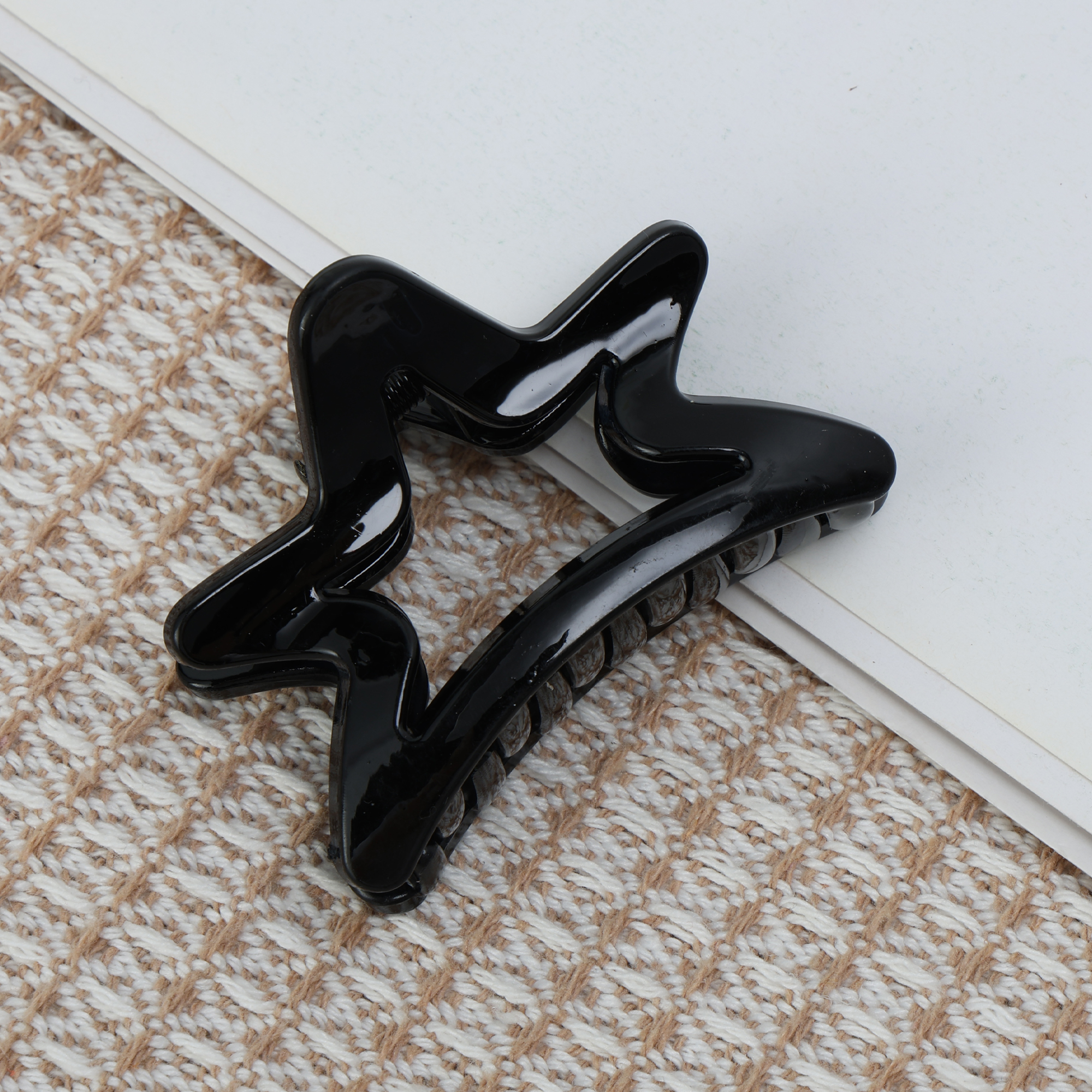 Unique Bargains Stylish Five-pointed Star Hair Clip for All Occasions Bright Black