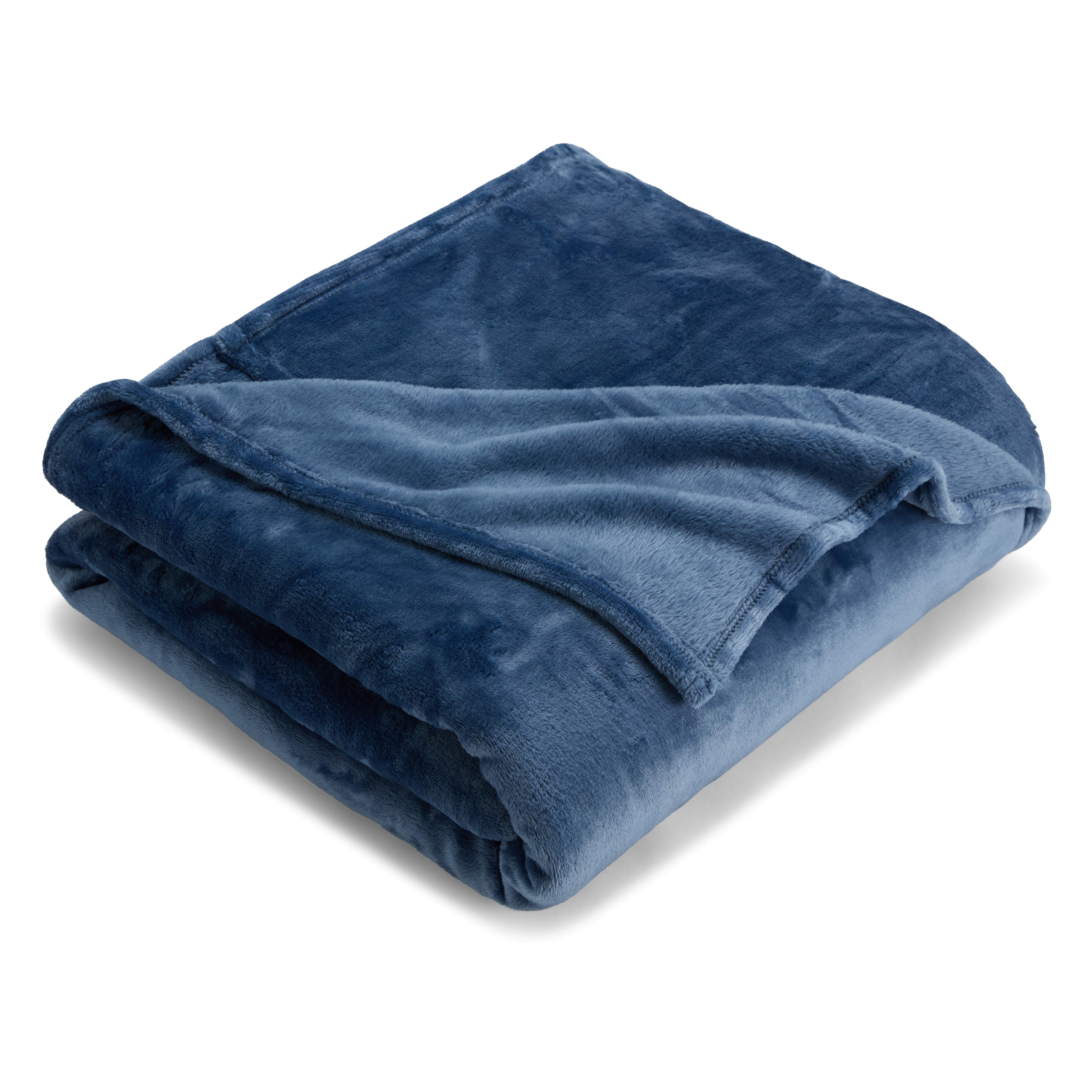 Muk Luks Luxurious and Soft Extra Large Navy Family Throw Blanket