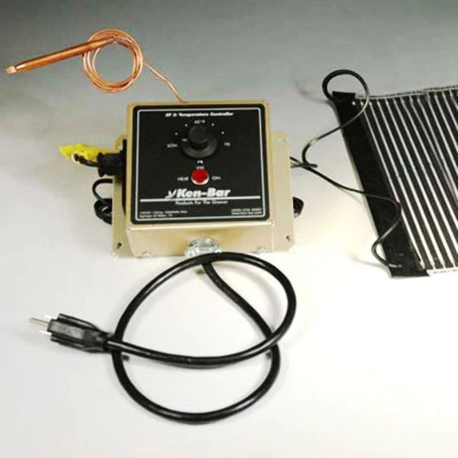 Agritape Heat Mat 4' (4) and Medium ATJR Controller