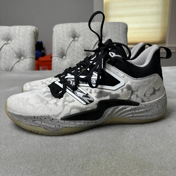 New Balance Two WXY V3 'White Black Grey' Basketball Shoes Men's Size 12