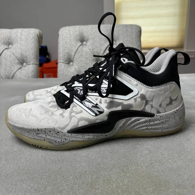 New Balance Two WXY V3 'White Black Grey' Basketball Shoes Men's Size 12