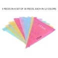 thumbnail image 5 of Anima tu evento con banderas de tela triangulares. La distancia entre pancartas es personalizable y garantiza una combinación perfecta. Son reutilizables para celebraciones infinitas., 5 of 5