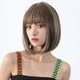 thumbnail image 4 of Pelucas sintéticas cortas y rectas para mujer, pelo Natural de Cosplay con flequillo, marrón, Blanco mezclado, resistente al calor, uso diario, 4 of 4