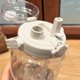 thumbnail image 2 of Botellas de viaje portátiles de gran capacidad de 1,5/2 litros, botella de agua con pajita deportiva con escala de tiempo, taza de agua de jugo frío de plástico para exteriores, 2 of 5