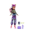 thumbnail image 3 of Muñeca Monster High Isla del Terror Clawdeen, 3 of 4