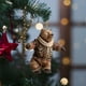 thumbnail image 1 of Adorno navideño de oso Colgante plano de acrílico Adorno retro de oso polar para árbol de Navidad Mini adorno navideño Decoración para colgar Regalo, 1 of 2
