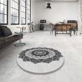 thumbnail image 4 of Ahgly Tapis Rond Lavable en Machine Intérieur Transitionnel Gris Foncé, 6 Pieds Rond, 4 of 7