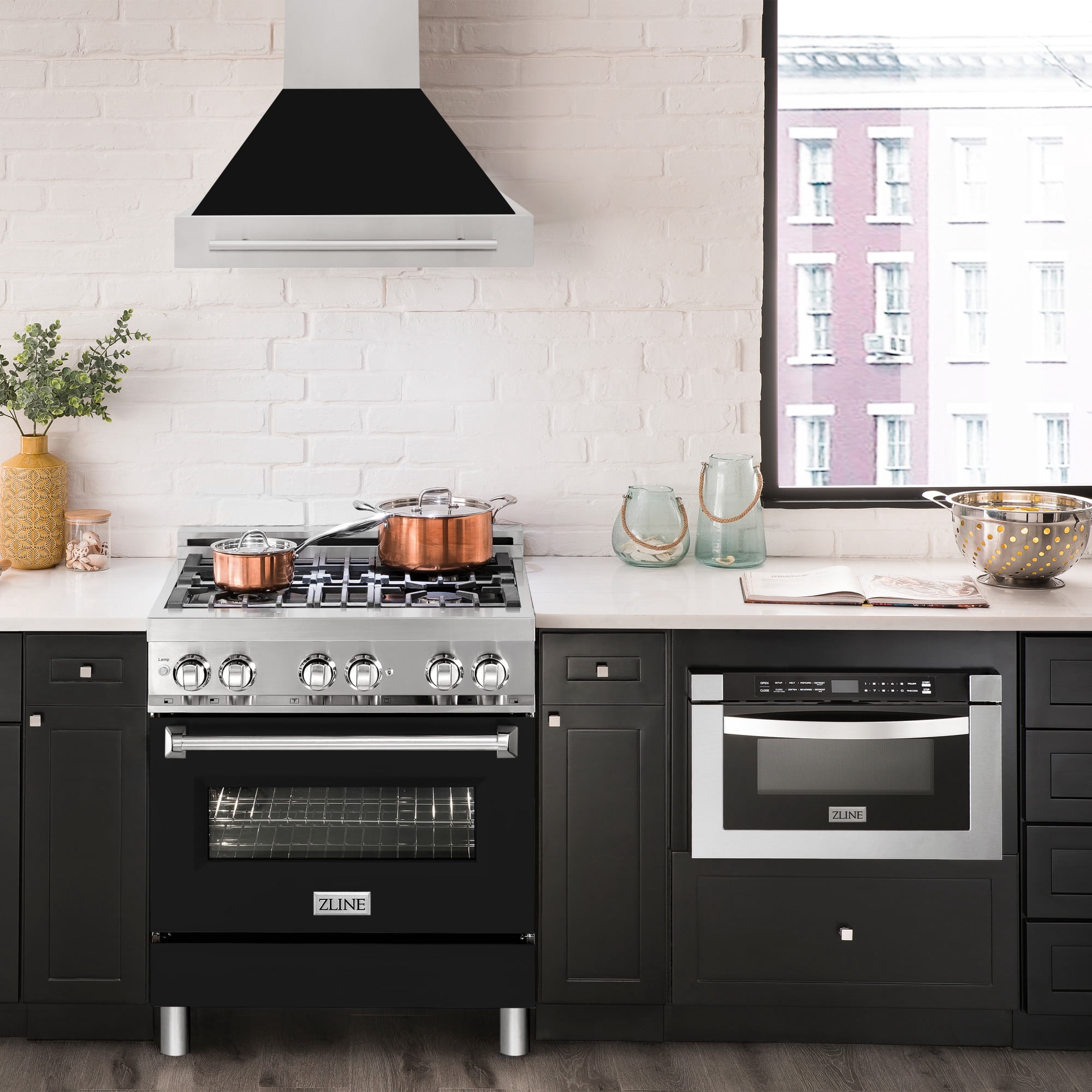 ZLINE KITCHEN AND BATH 8654STXBLM30 ducted hood