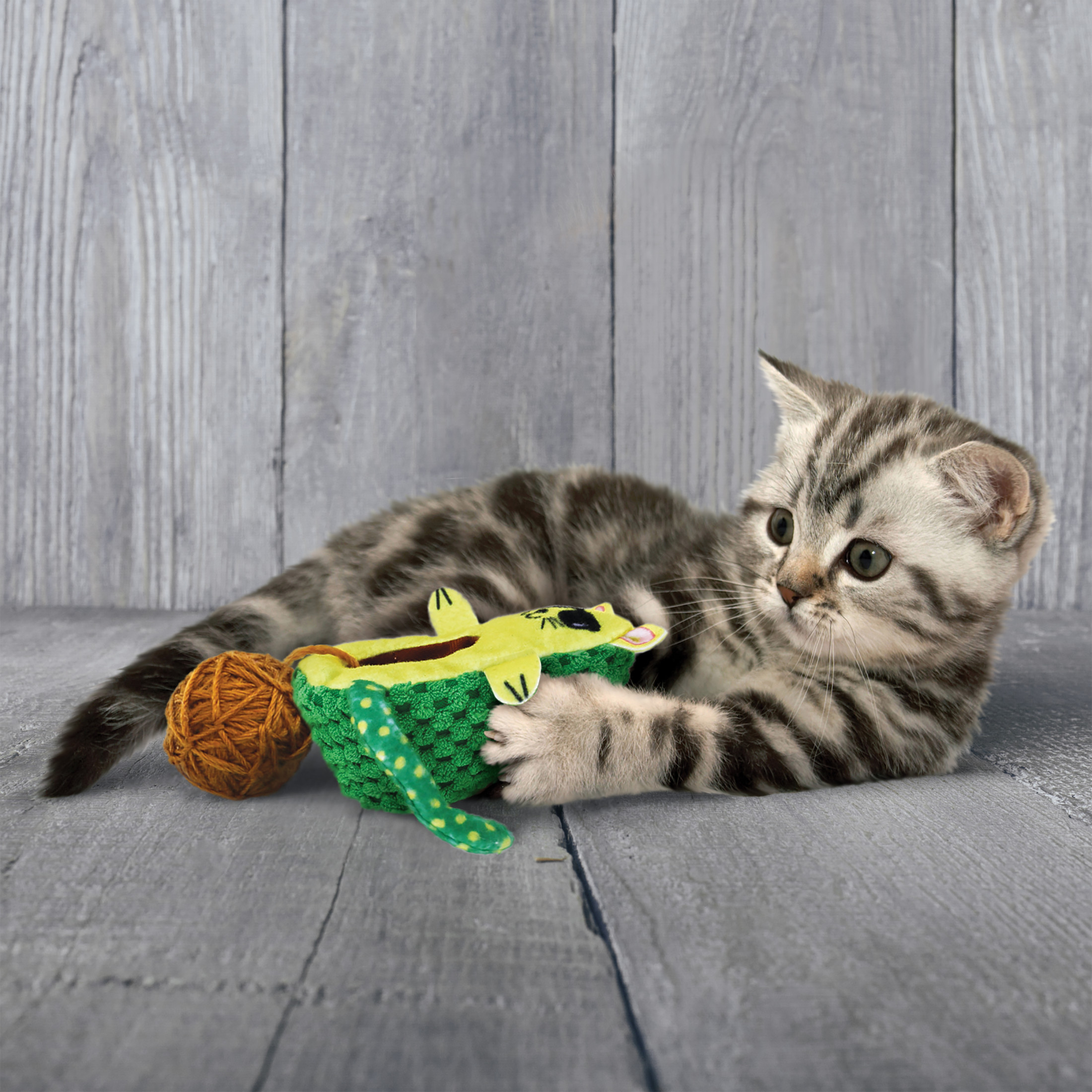 KONG® Wrangler AvoCATo Crinkle Cat Toy, Interior Tethered Yarn Ball with Premium North American Catnip