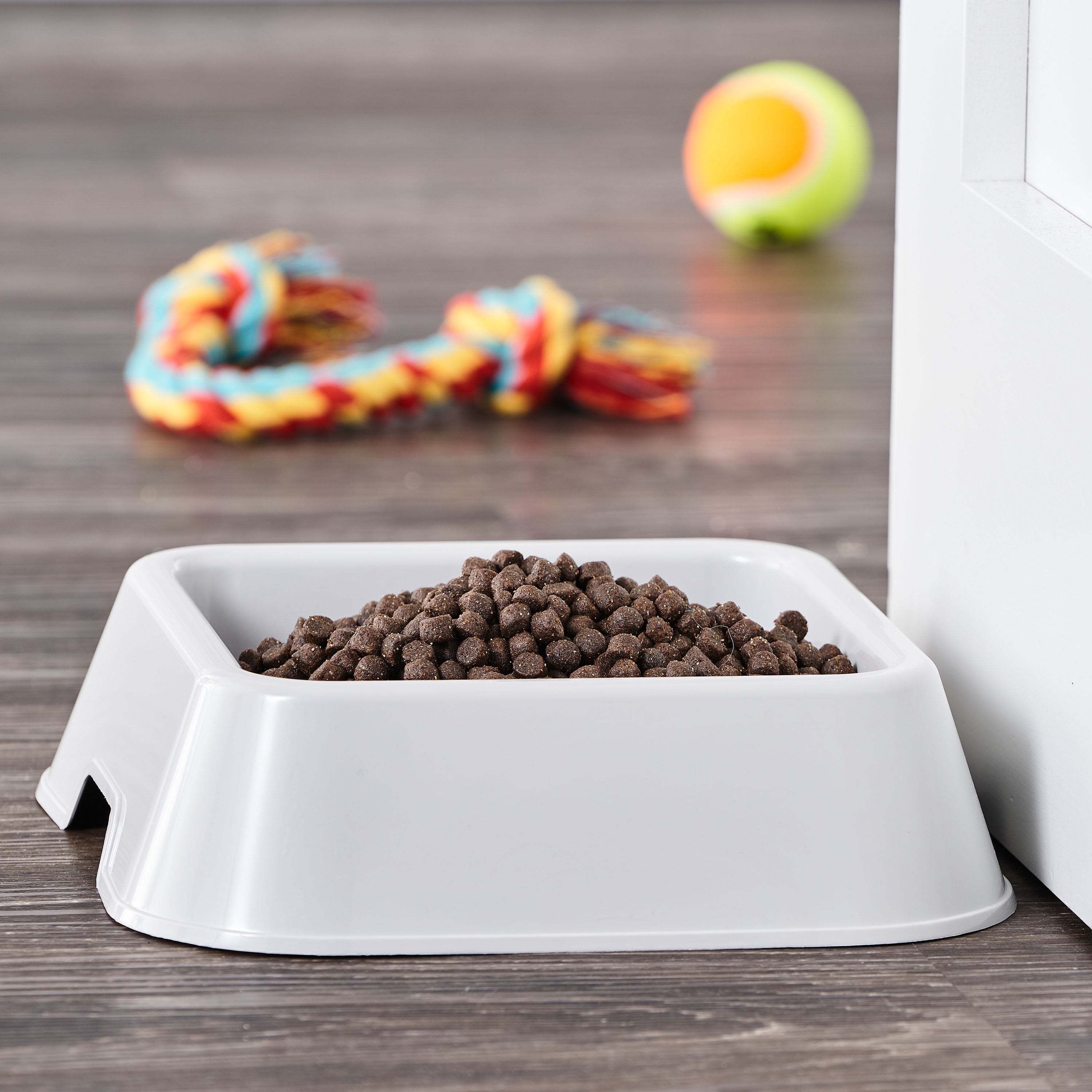 Vibrant Life Medium 8-Cup Square Double Wall Plastic Pet Bowl, Gray