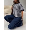 thumbnail image 3 of Camiseta Mujer Cuello Redondo Holgada Con Rayas Marina De Guerra Y Blanco, 3 of 25