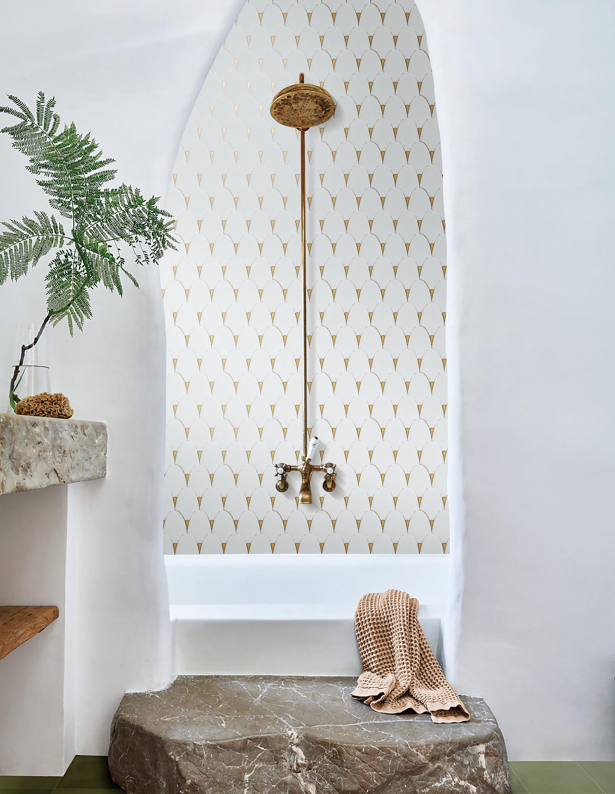 Fan Shape - Thassos White With Gold Metal Mosaic Tile - Case (10 Sheets)