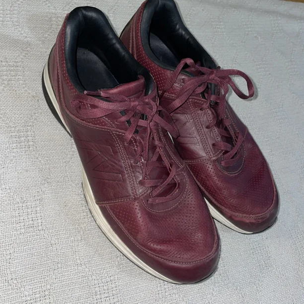 New Balance Men’s Athleisure Shoes Size 12.5 M Burgundy Leather Going Out Active