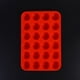 thumbnail image 2 of Molde de silicona para 24 cupcakes, muffins, pasteles, redondo (rojo), 2 of 5