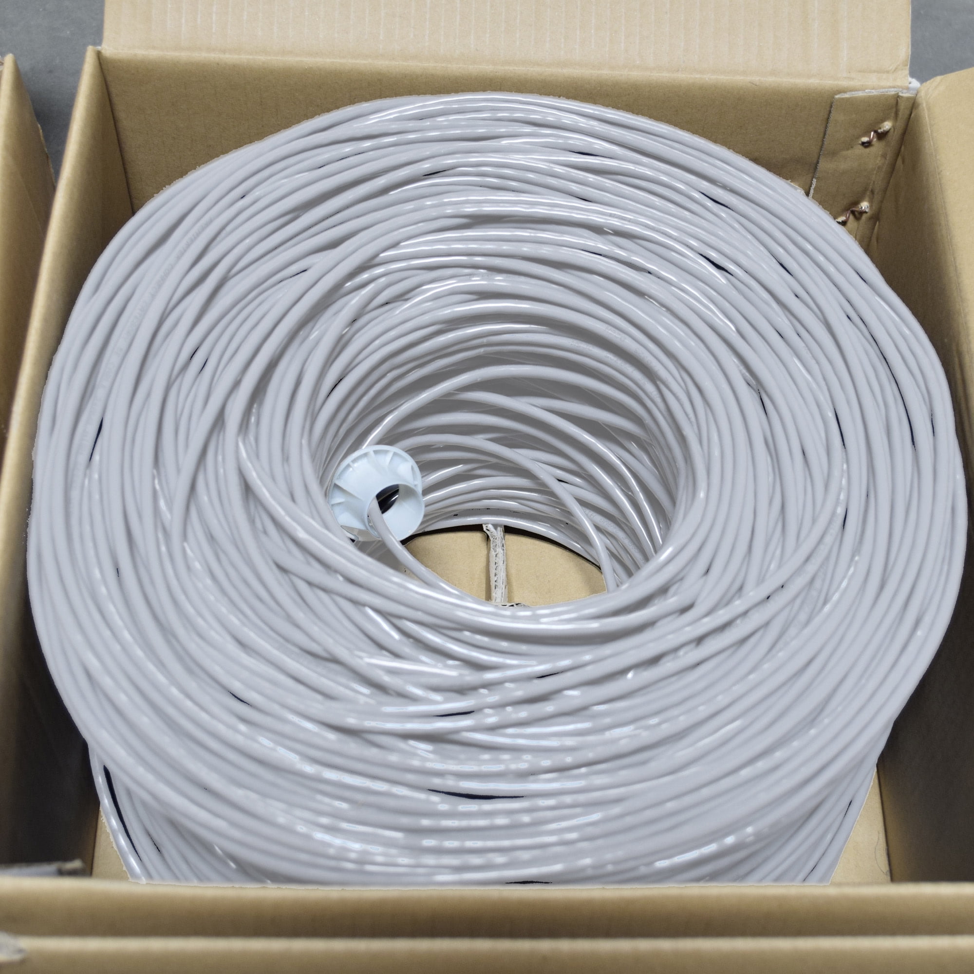 Premiertek 1000Ft Cat5e 24AWG CCA UTP 4pairs Premium Network LAN