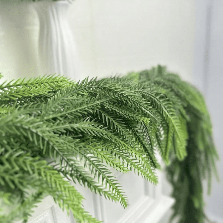 KOYPTL 8.86ft Christmas Garlands Norfolk Pine Garland Real Touch Artificial Faux Greenery Garland for Table, Mantle, Staires, Wall Holiday Indoor Outdoor Christmas Decorations(Soft)