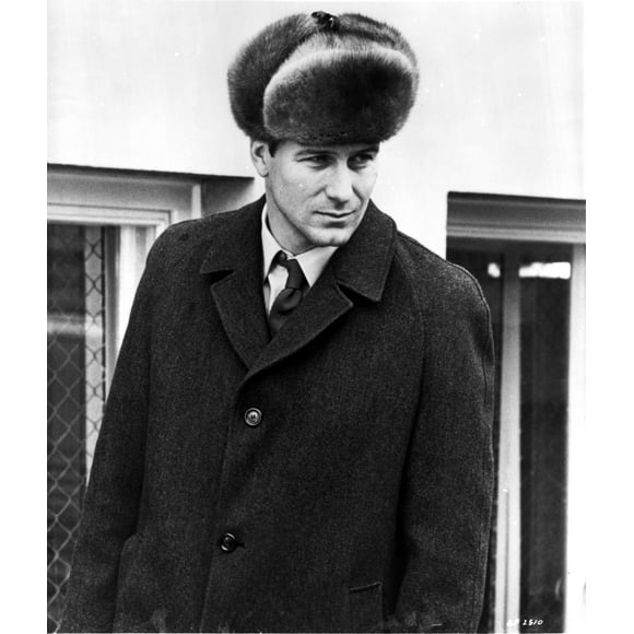 William Hurt wearing a fur hat Photo Print (24 x 30)