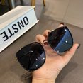 thumbnail image 1 of Gafas de sol blancas con forma cóncava para mujer, lentes de sol cuadradas con montura grande y cara grande, novedad de 2024, 1 of 5