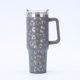 thumbnail image 3 of Taza de café con tapa de paja con asa, taza de coche con aislamiento al vacío de acero inoxidable, taza de viaje térmica helada de doble pared, 3 of 5