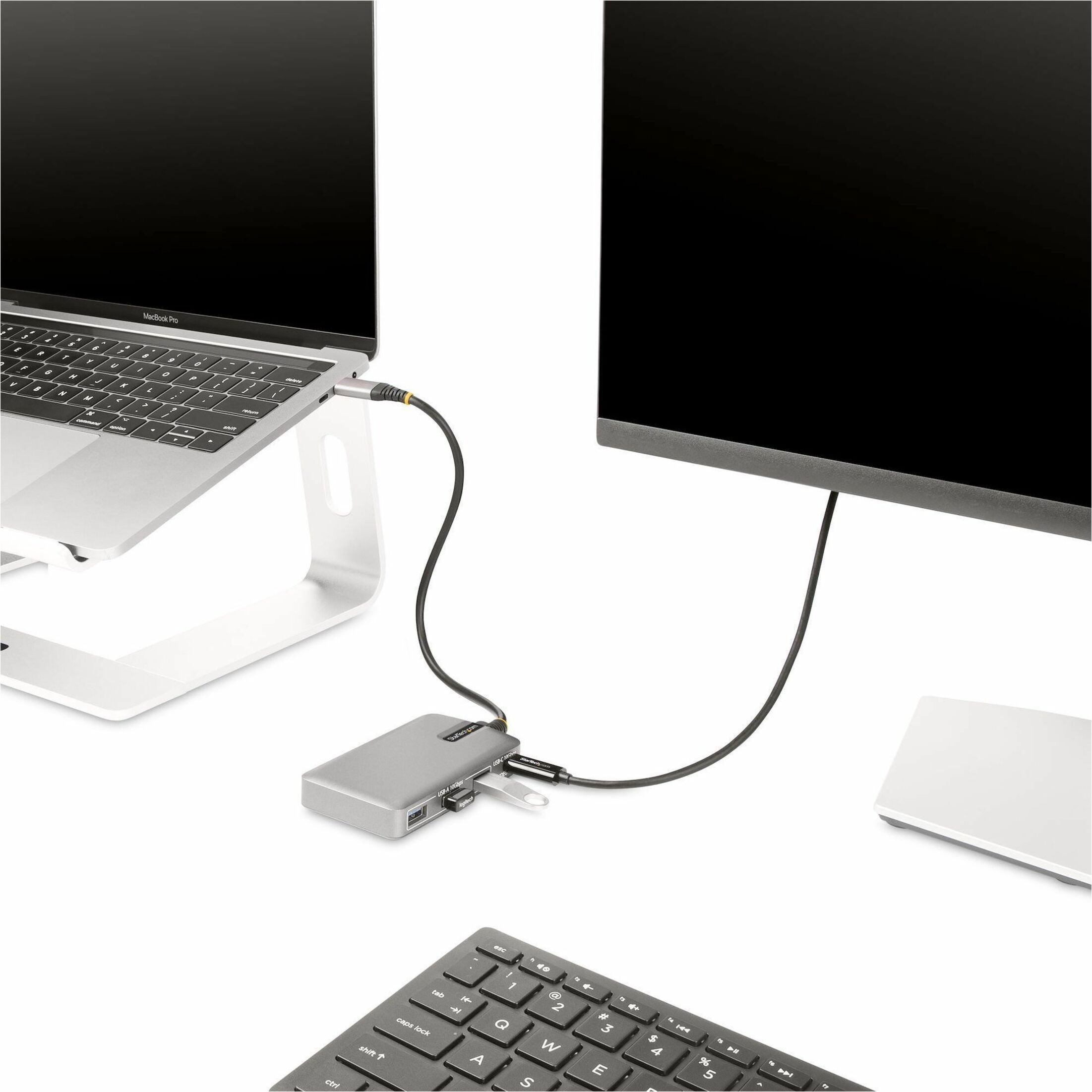 StarTech.com USB Hub