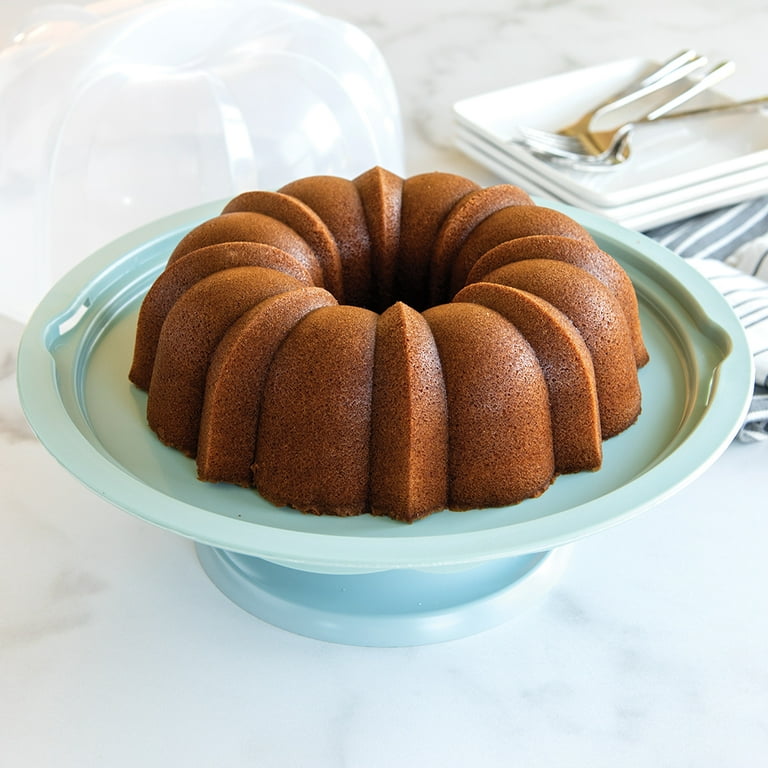 Nordic Ware 12 Cup Bundt Pan with Carrier 