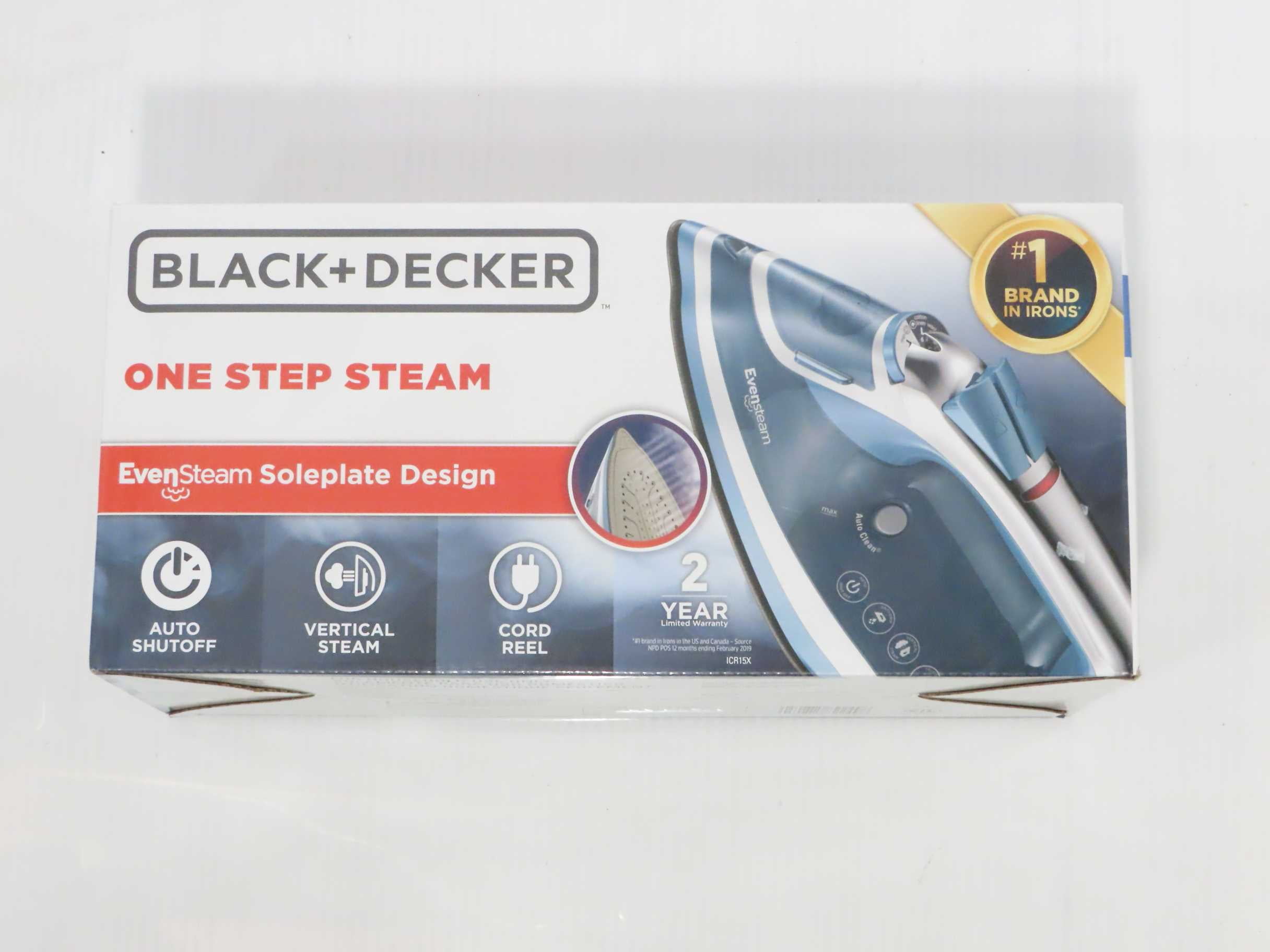 BLACK+DECKER153; Steam Iron Retractable Cord Gray