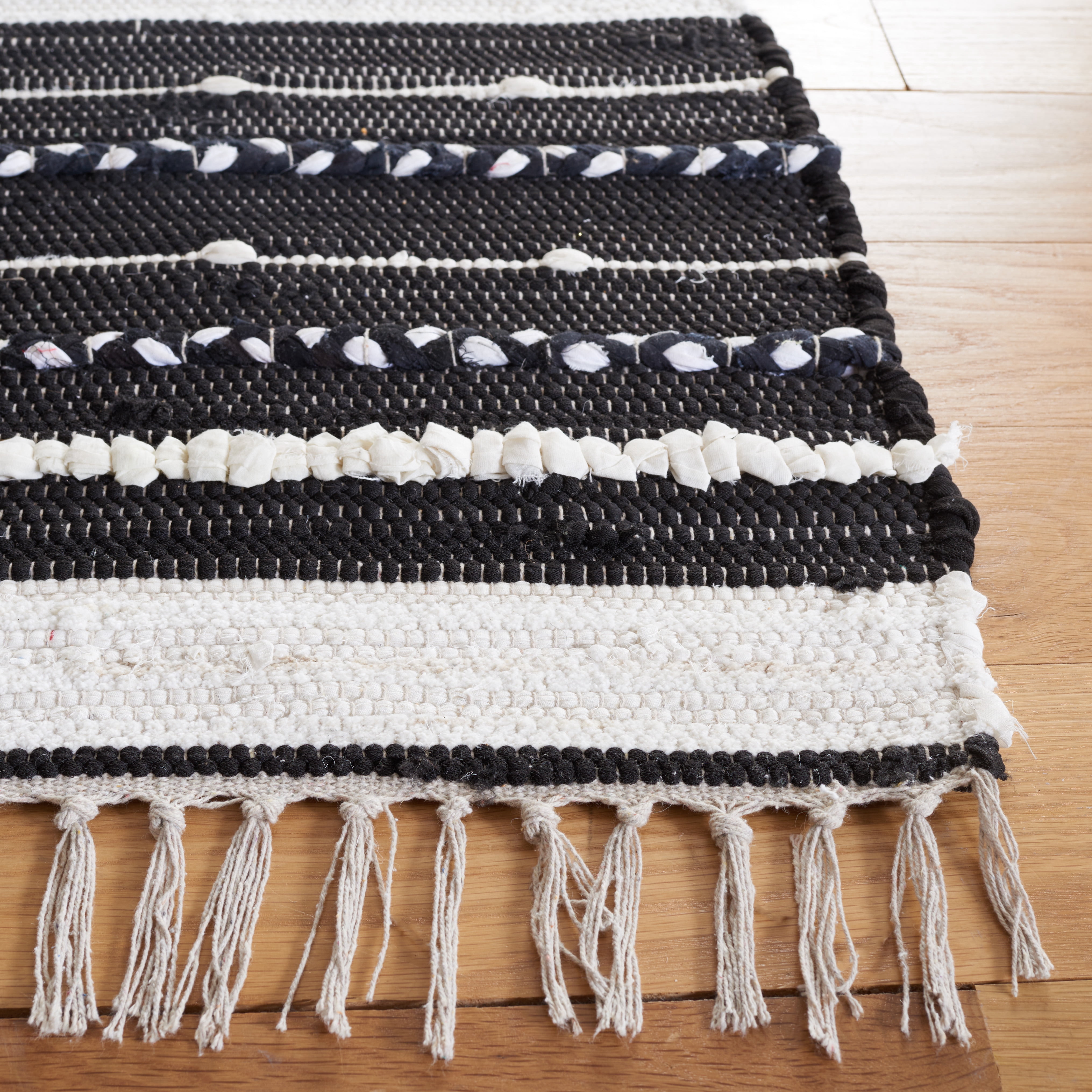 SAFAVIEH Striped Kilim Cedric Striped Cotton Runner Rug, Black/Ivory, 2'3" x 9'