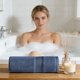 thumbnail image 1 of Toalla facial y de manos suave y absorbente para el baño de casa, viajes y uso diario: secado rápido, no suelta pelusa, toalla delicada para uso diario., 1 of 6
