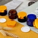 thumbnail image 4 of Frascos de cristal para crema Lil Ray, 60 ml, con tapa dorada, azul cobalto (12 unidades), 4 of 6