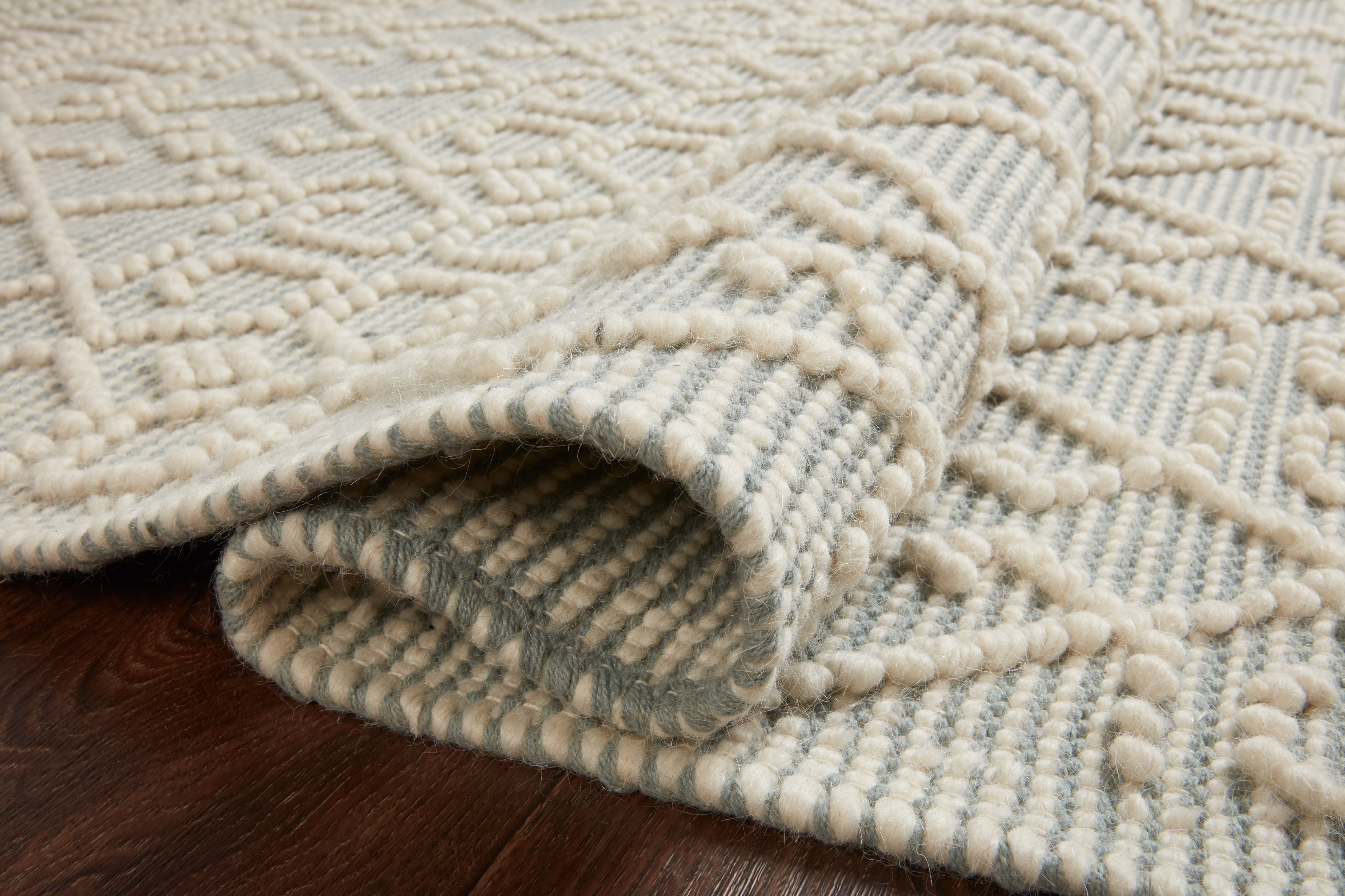 Loloi Noelle Ivory / Blue Geometric Area Rug 2'-0" x 5'-0"