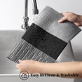 thumbnail image 4 of Set de 6 Individuales Leetaltree Gris con Rayas Blancas de PVC, 4 of 9