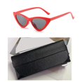 thumbnail image 1 of Dww-lot De Deux Lunettes Rouges + Sac Lunettes Noir Lunettes De Soleil Polarises Il De Chat Pour Femme, Protection Uv Lunettes De Soleil Rtro Troites, 1 of 4