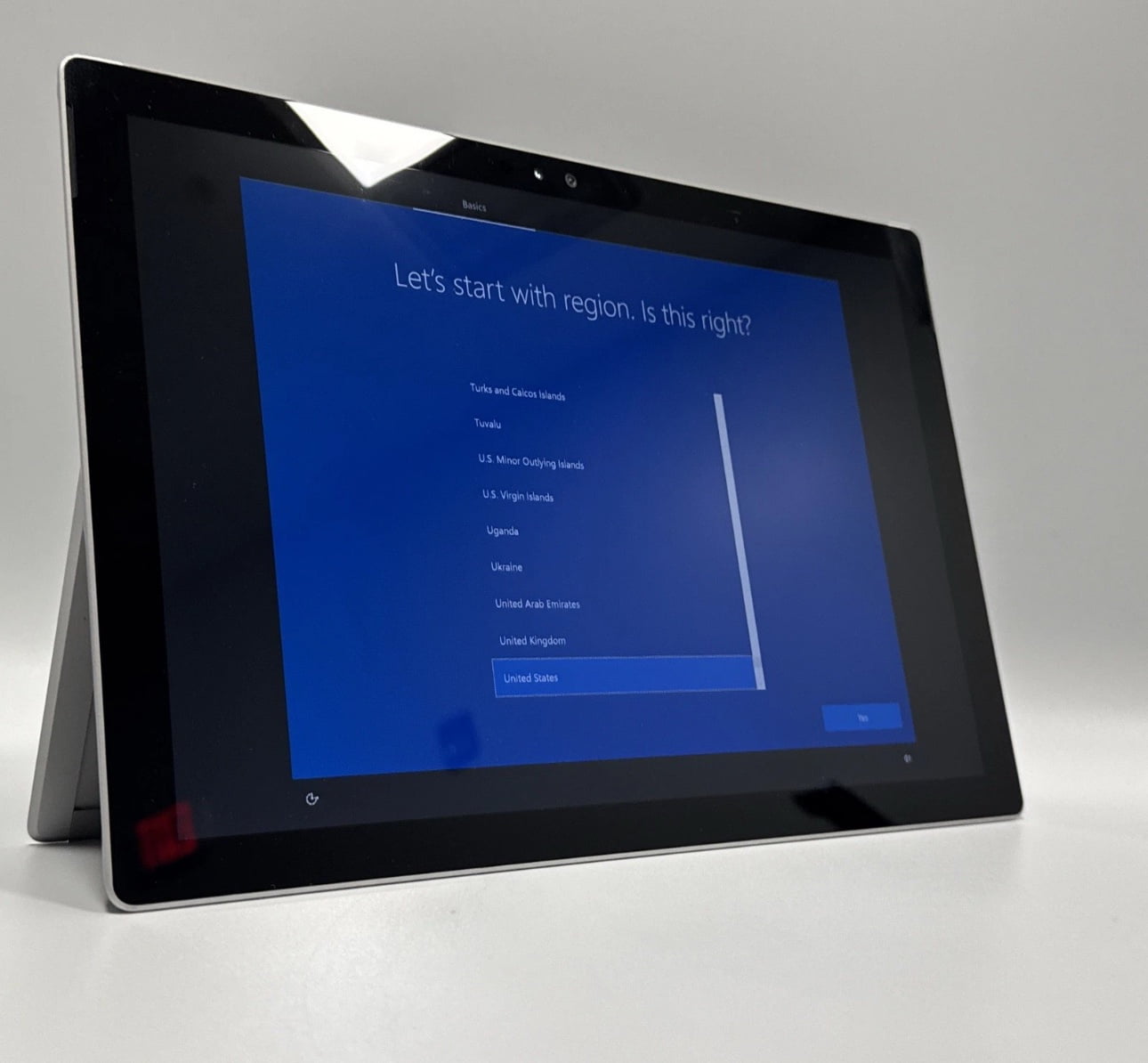 Microsoft Surface Pro 4 Tablet Computer with Windows 10