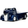 thumbnail image 2 of Coche fundido a presión Jada Toys Just Trucks 1:24 Ford COE 1947 Flatbed, 2 of 8