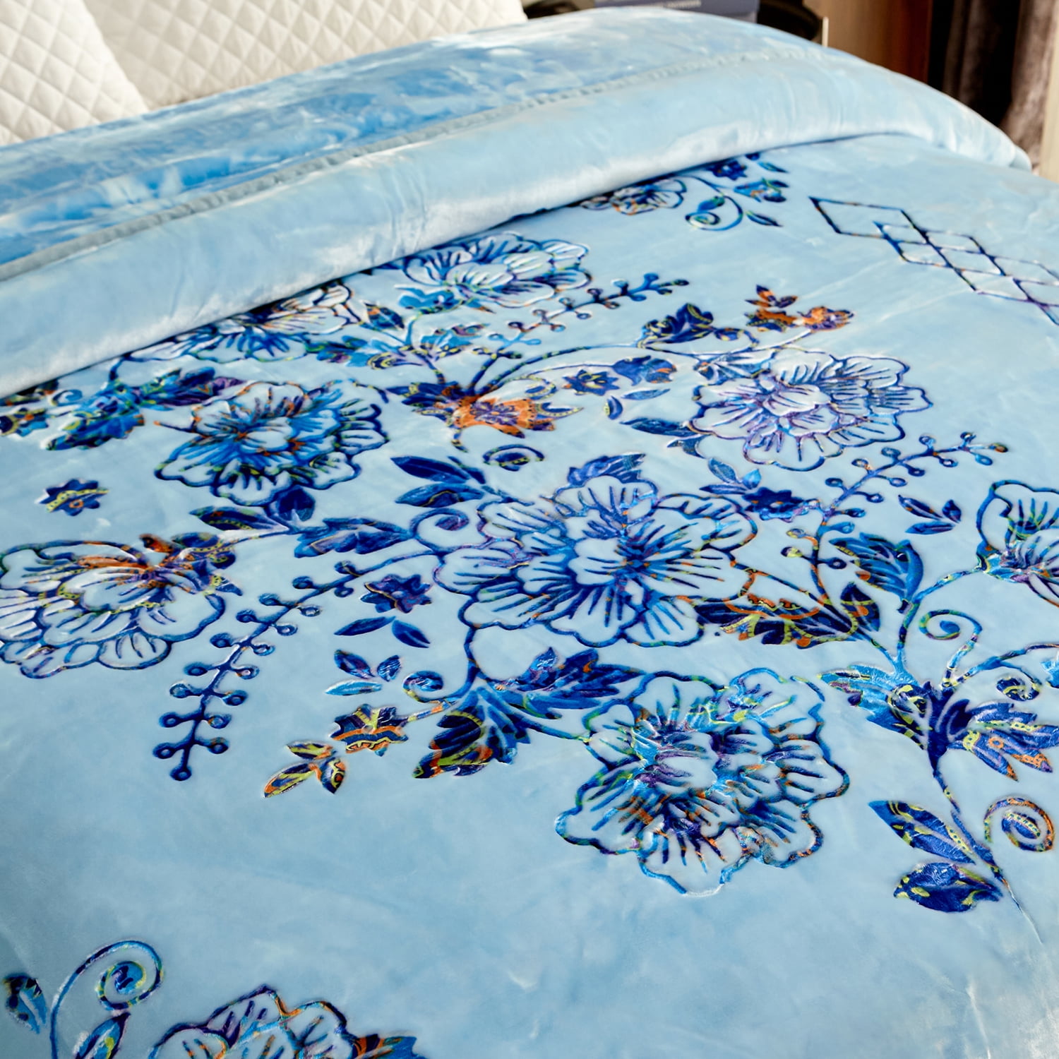 Heavy Thick Fleece Blanket King Size, 10.5lbs,2 Ply A & B Pattern Silky Soft Warm Reversible Raschel Winter Blanket, Minky Soft Plush Blanket for Sofa Bed, 87"x94", Light Blue Floral