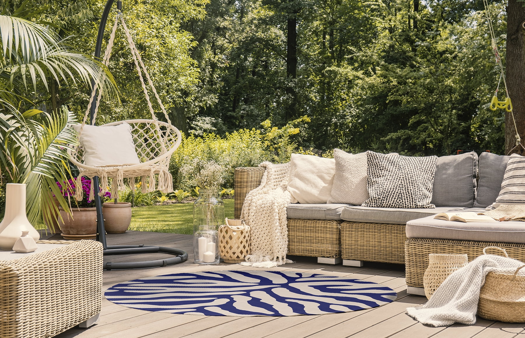 Simply Daisy 5' Round Purple Animal Stripe Spring Chenille Indoor/Outdoor Rug