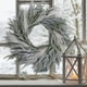 thumbnail image 4 of Decoraciones navideñas, coronas de invierno de 15.7 pulgadas para puerta de entrada, corona navideña grande, corona verde artificial para puerta de entrada, ventana, paredes, decoración navideña, coro, 4 of 6